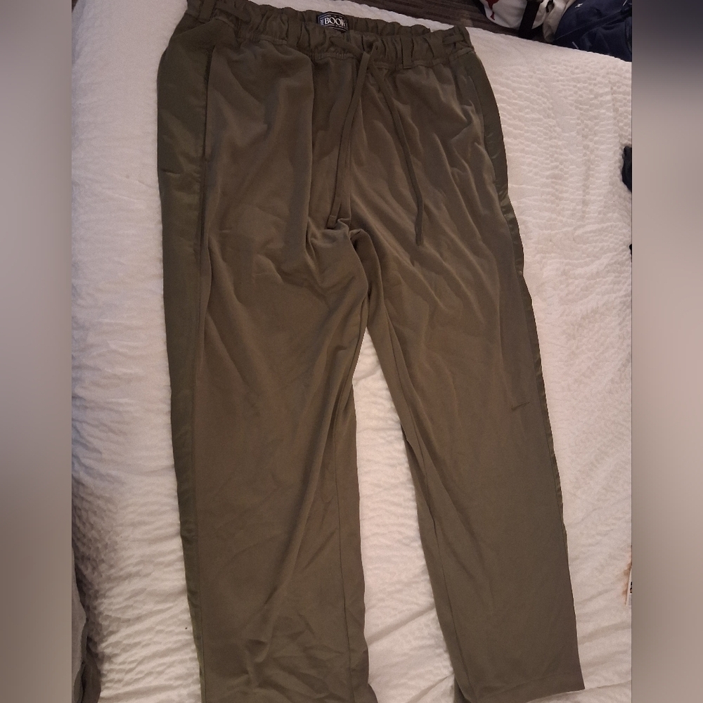 Nike Devin Booker Dri-Fit Tear Away Pants Olive Mens Size XL NWT HJ3899-222 - Picture 2 of 9